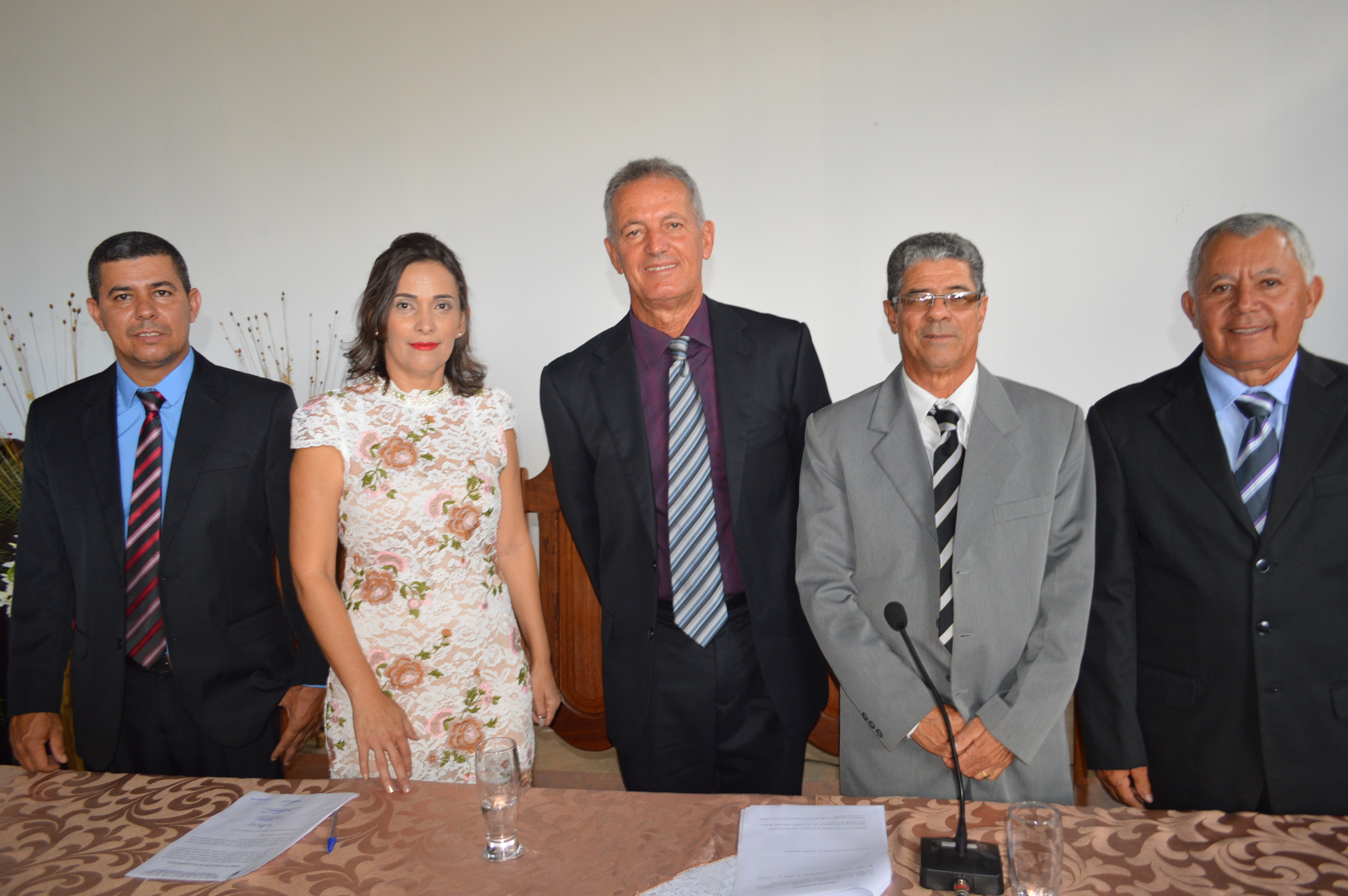 Posse da 1ª (primeira) Prefeita eleita para governar o Município de Dom Bosco, posse do Vice-Prefeito e dos Vereadores